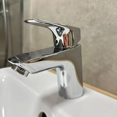 Premium Zamkowa C09 トチェフ